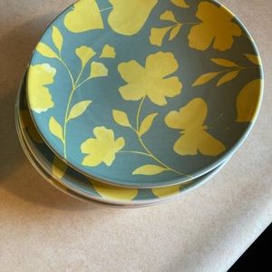 NWT Kate Spade Lenox Petal Lane accent salad plates set of 4 yellow & gray 8.75”